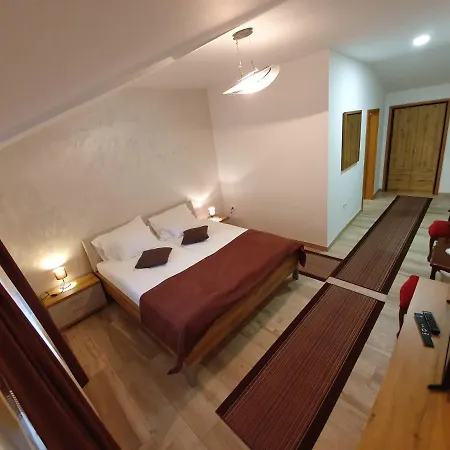 Nočitev z zajtrkom Restaurant And Kotlar 3*