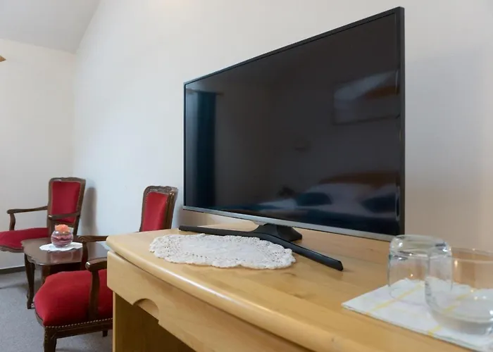 Restaurant And Kotlar ベッド・アンド・ブレックファスト コバリード