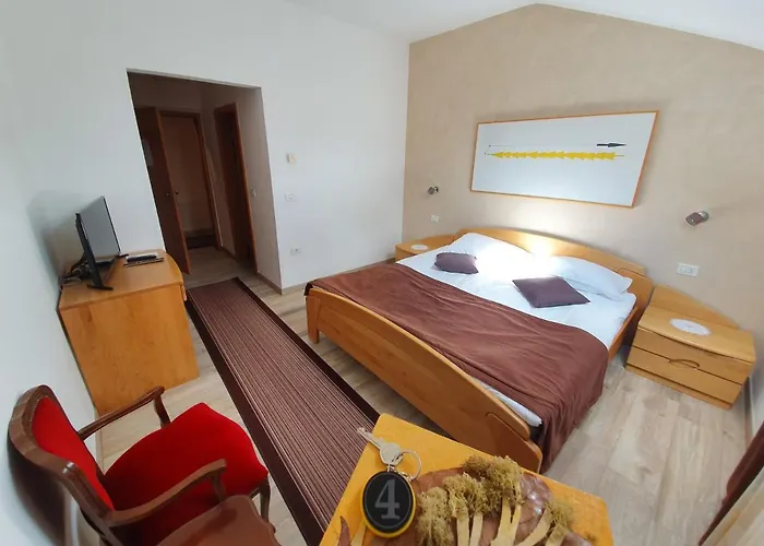 Restaurant And Kotlar Bed & Breakfast Kobarid