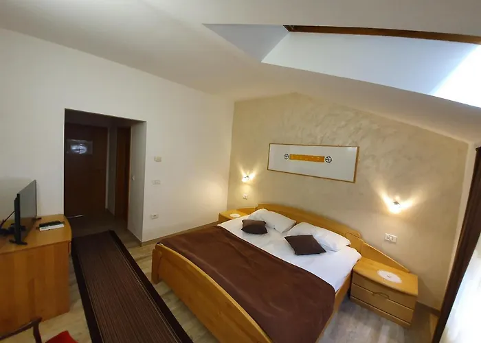 Restaurant And Kotlar Bed & Breakfast 3*