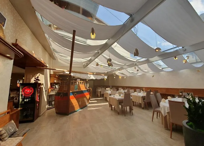 Bed & Breakfast Restaurant And Kotlar 3*